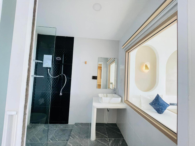 Bathroom 3, Big Fish Resort, Ko Phangan