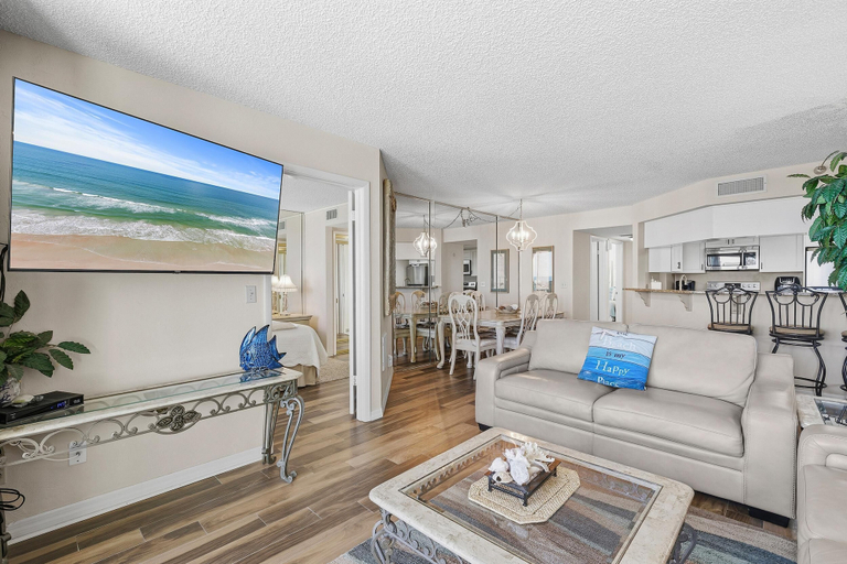 Living area 2, Sand Dollar 1105, Volusia