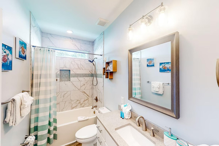 Bathroom 2, Turtle Beach Retreat, Bay