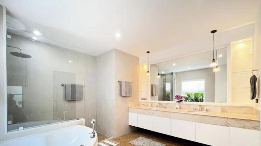 Bathroom 2, Central Rawai Private Pool Villa  V292, Pulau Phuket