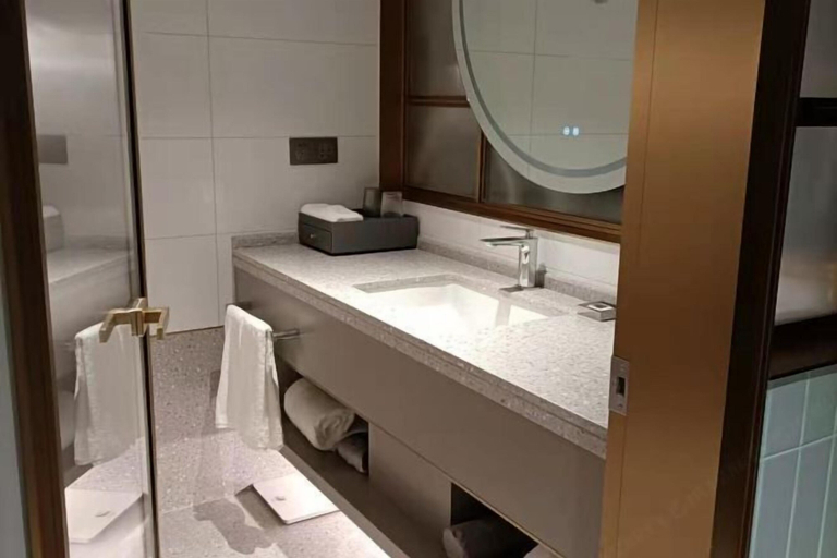 Bathroom 3, Auspicious Hotel, Beijing