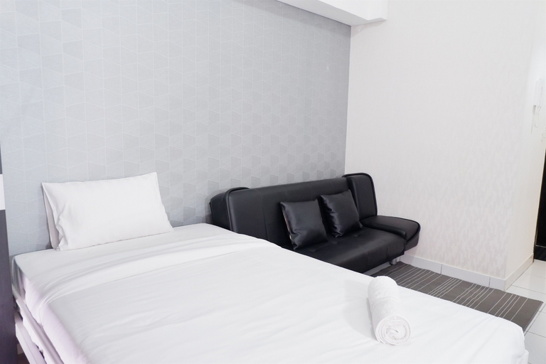 Bedroom 4, Comfy Studio Casa de Parco Apartment By Travelio, Tangerang