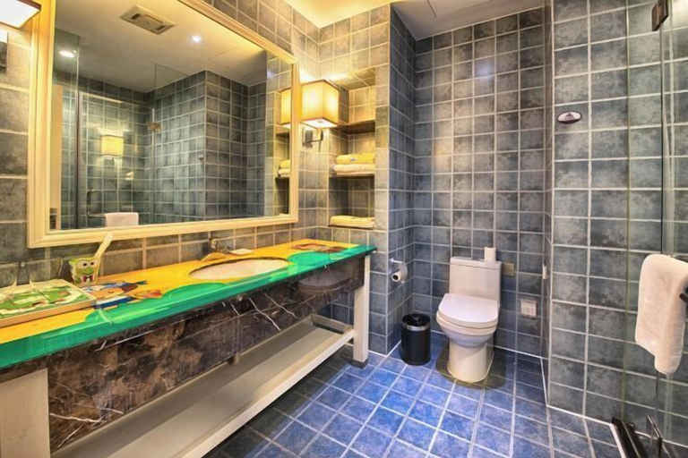 Bathroom 5, Xuzhou Amusement Land Resort Hotel, Xuzhou