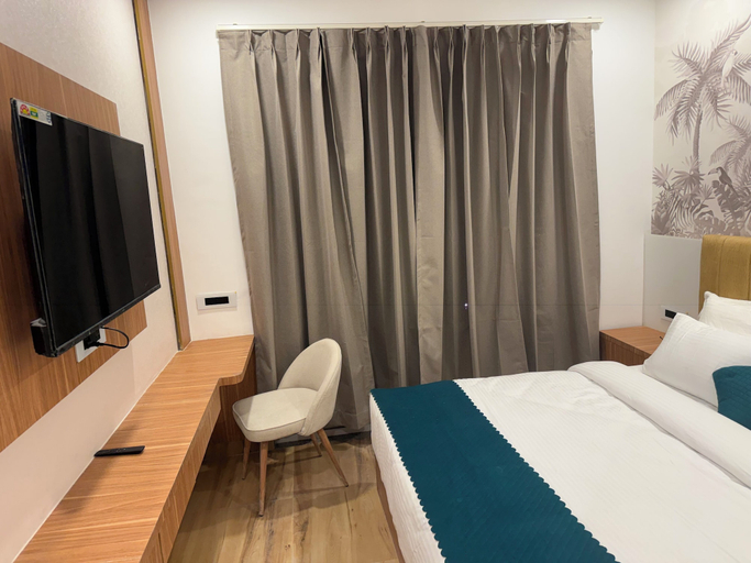Room 3, Hibiscus Elite Hotel, Gautam Buddha Nagar