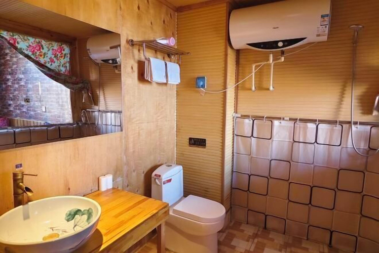 Bathroom 4, Mohe North Bank Youth Hotel, Daxing'anling