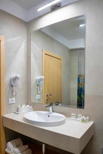 Bathroom 4, Hotel Villa Athena, Messina