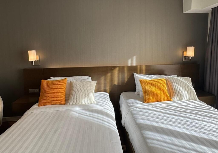 Room 4, Eleve Suites, Mandaluyong