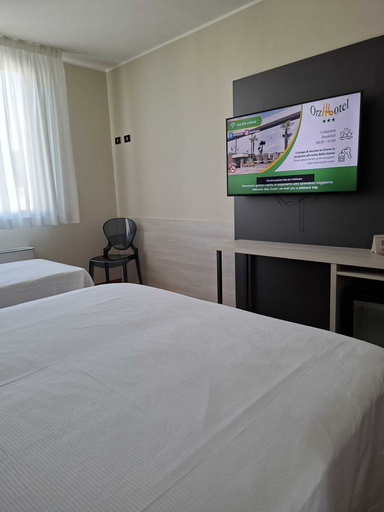 Bedroom 3, Orzihotel, Brescia