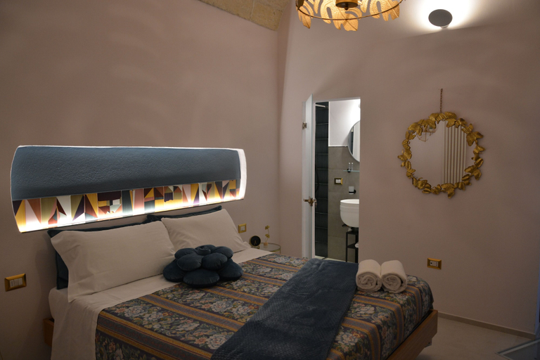 Room 4, LOVELY & CHIC ROOMS NEI SASSI, Matera