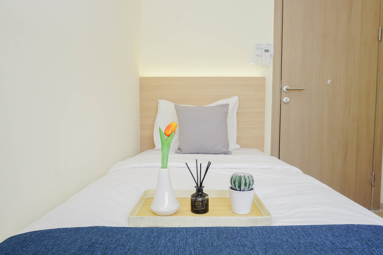 Bedroom 5, Neat 3BR for 4 Pax at Meikarta District 2 Apartment By Travelio, Cikarang