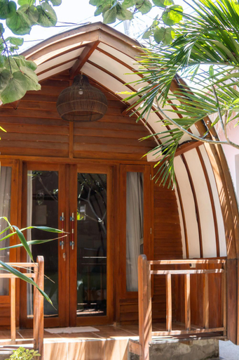 Exterior & Views 3, Lost Inn Kuta Capsule Hostel, Lombok
