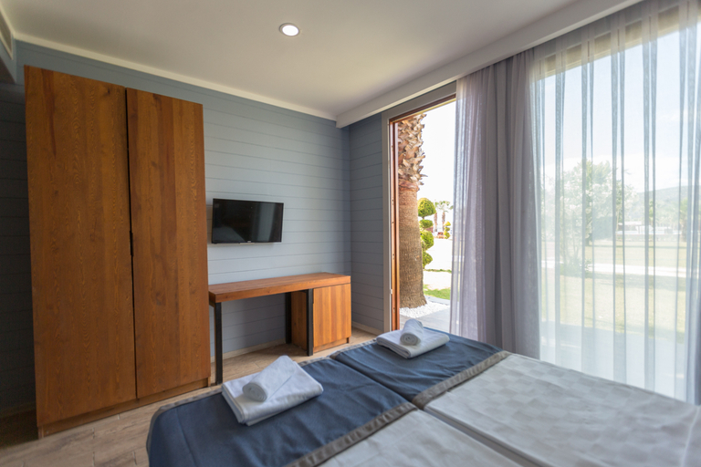Bedroom 3, Risus Beach Resort Hotel Kusadasi, Kuşadası