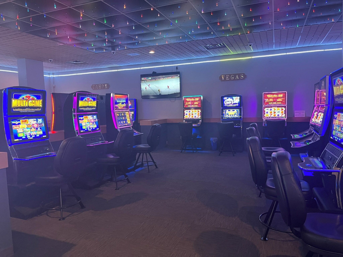 Casino, THE LODGE INN, Division No. 11