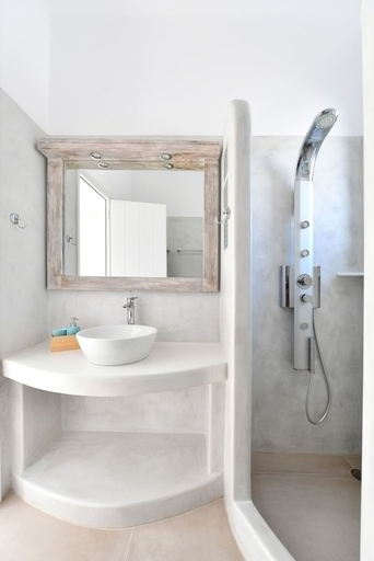 Room 5, Happy sea View House for 2 With Jacuzzi Pool, South Aegean