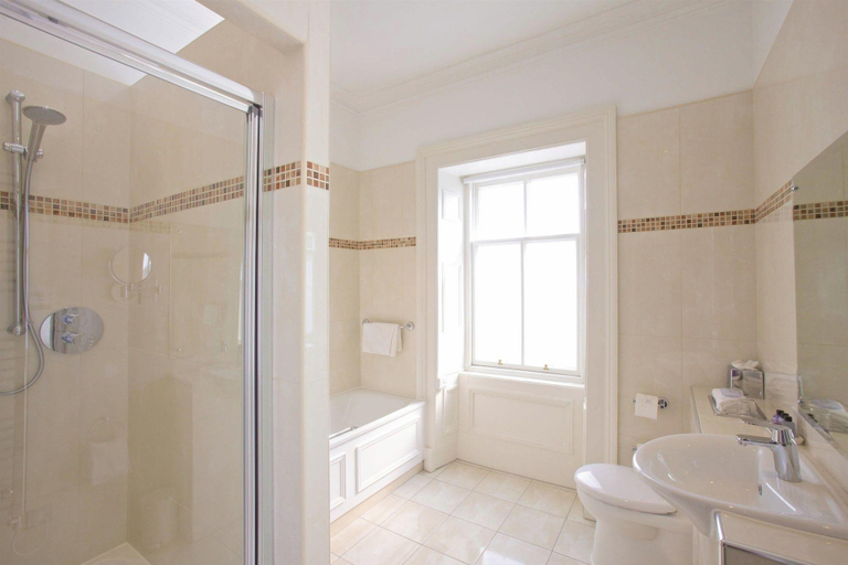 Bathroom 5, Macdonald Crutherland House, South Lanarkshire