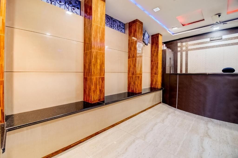 Others 5, Hotel Qamar, Mumbai City