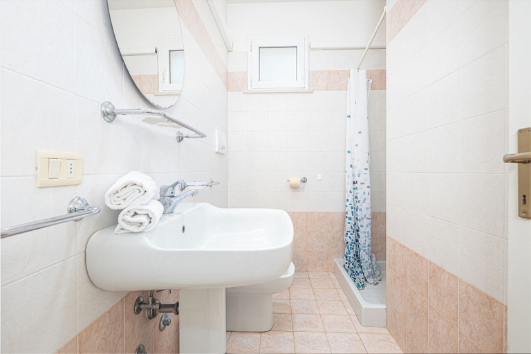 Bathroom 3, Residenza Manuela, Rimini