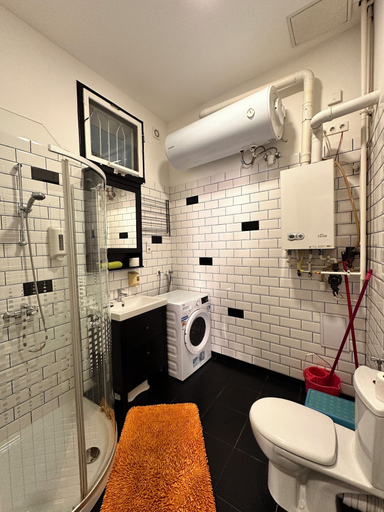 Bathroom 3, Katona Apartments, Budapesti