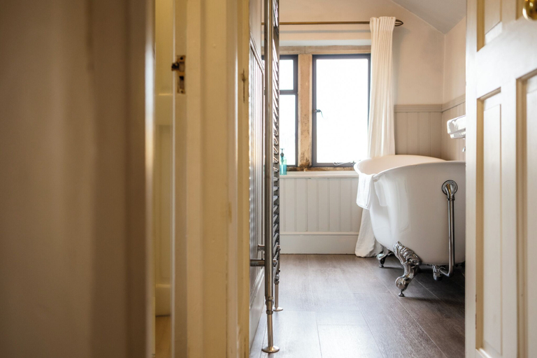 Bathroom 4, Beautiful Home in Heart of Winchcombe, Gloucestershire