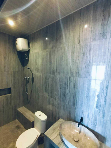 Bathroom 2, Ulu Bali Homestay, Badung