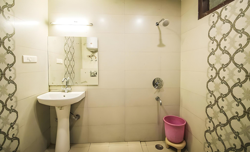 Bathroom 4, Mussoorie Residency, Dehradun