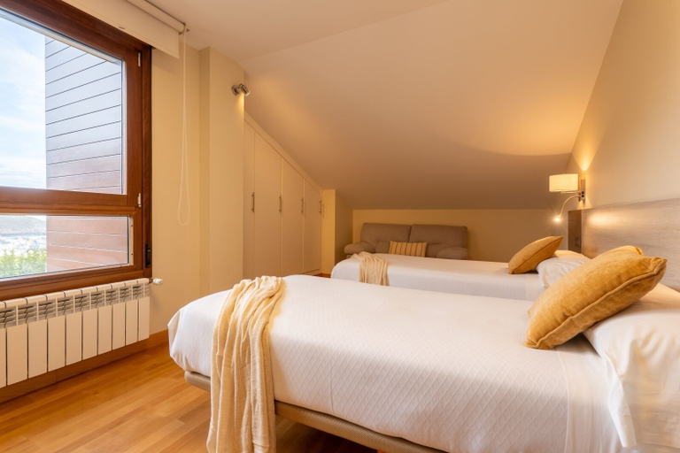 Bedroom 3, Apartamentos Albatros, Asturias