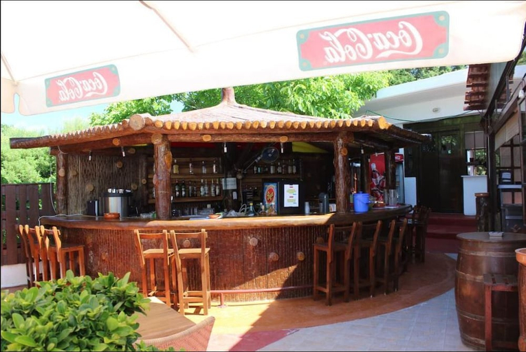 Food & Drinks 4, Asterias Bay, South Aegean