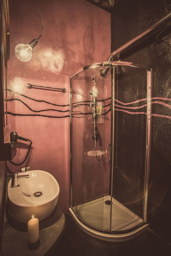 Bathroom 4, Miramare Cagliari, Hotel Museo, Cagliari