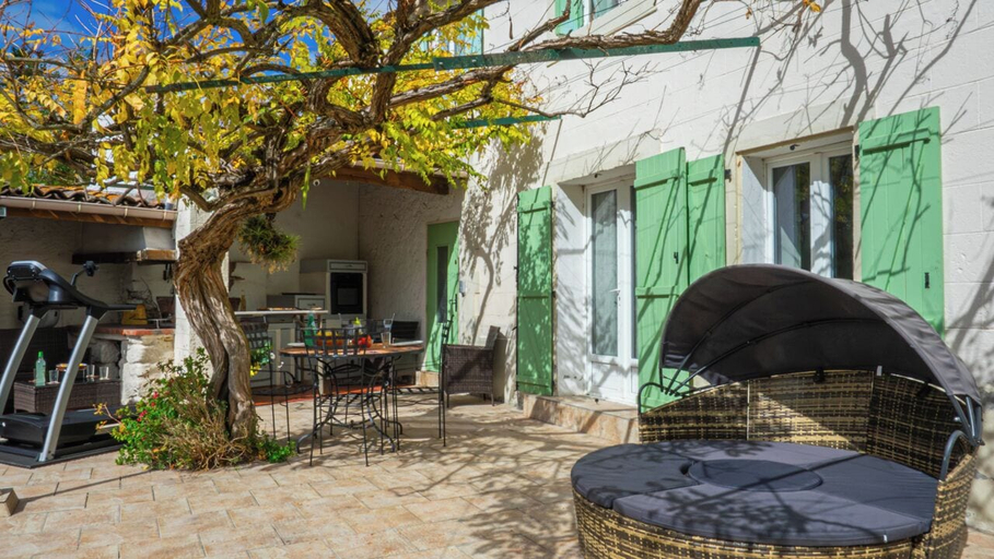Outdoor dining 3, L'Ecrin Occitan, Aude