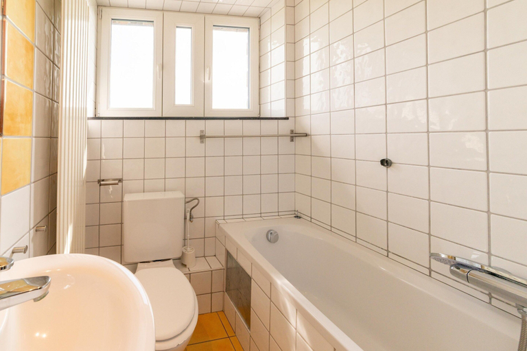Bathroom 5, Grand Villa With Bubble Bath, Liège