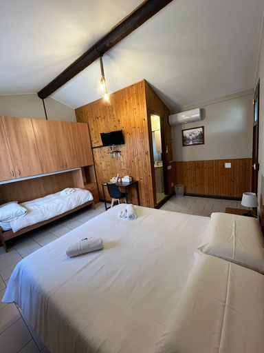 Room 3, B&B Garzola, Como