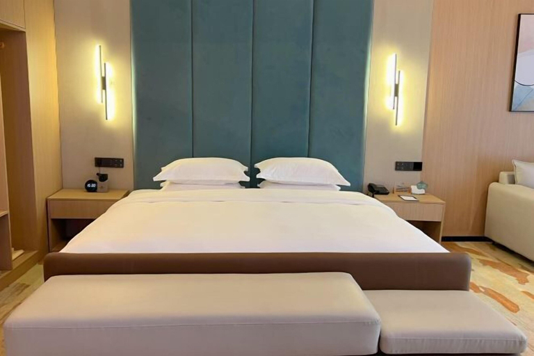 Bedroom 2, Taoyuan International Hotel, Dazhou