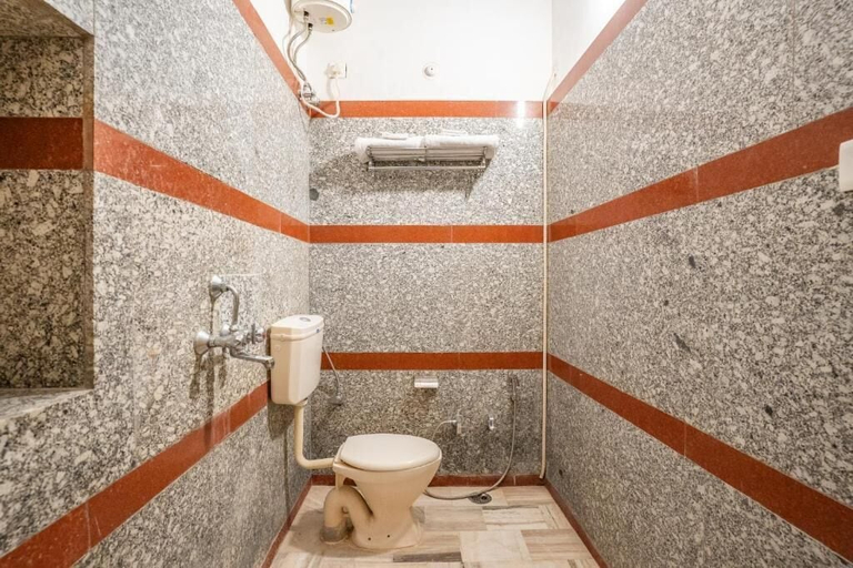 Bathroom 3, HOTEL HIMMAT NIWAS, Jaisalmer