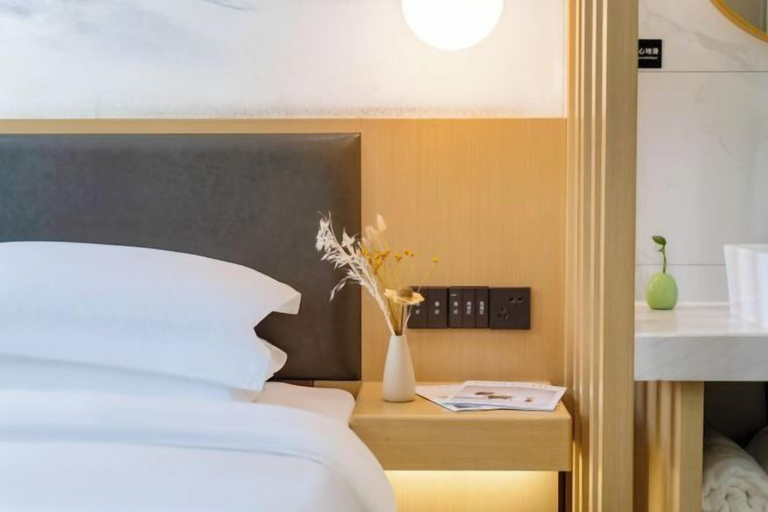 Bedroom 1, Kaiyuan M Hotel (Shaoxing Keqiao Linglong Branch), Shaoxing