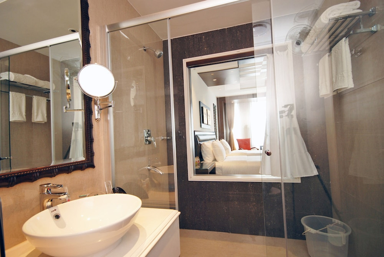 Bathroom 5, MAYFAIR Convention, Khordha