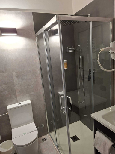Bathroom 4, Orzihotel, Brescia