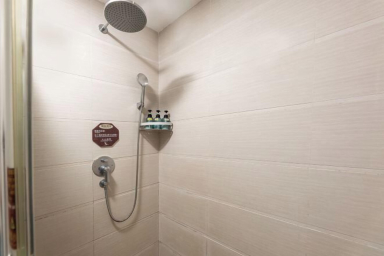 Bathroom 4, Ronzou International Hotel, Yulin