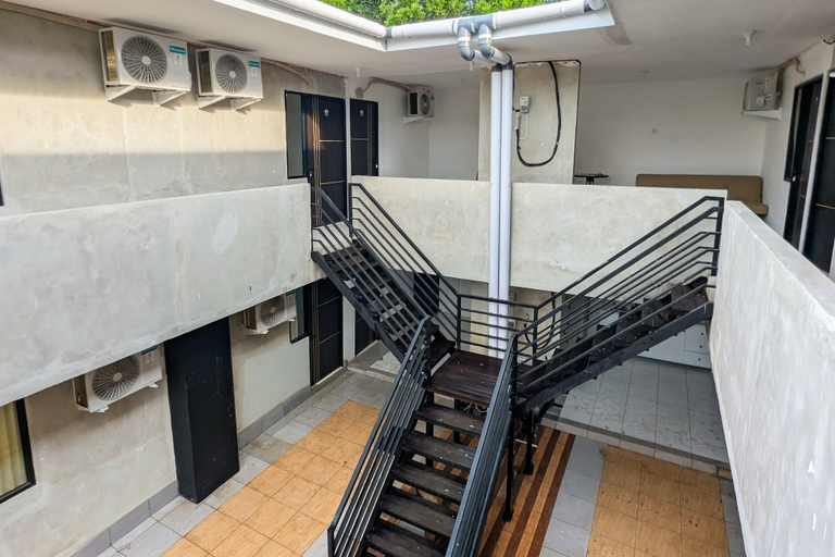 Exterior 3, Urbanview Hotel near BSCC DOME Balikpapan by RedDoorz, Balikpapan