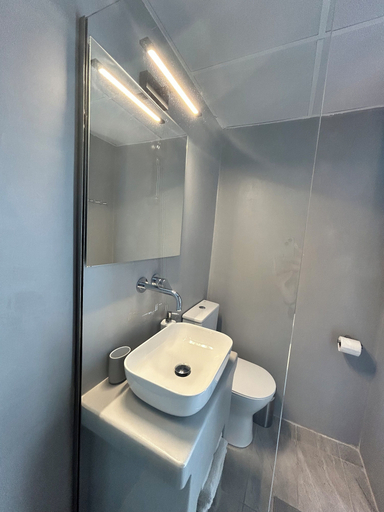 Bathroom 5, Tinion Urban Hotel, South Aegean
