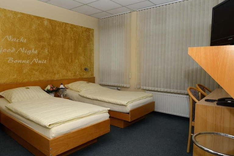 Bedroom 3, Hotel Alberga, Mettmann