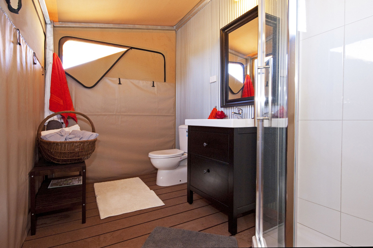 Bathroom, The Squeaky Windmill Boutique BnB, Alice Springs- Heavitree