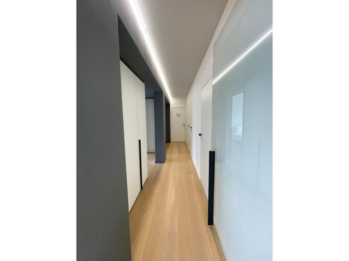 4, Apartment by Epernay Square with Sea View, West-Vlaanderen