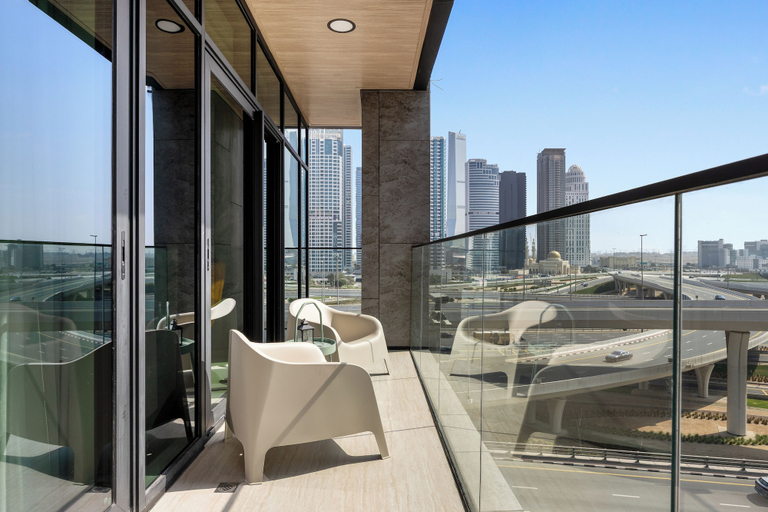 Property grounds 4, Modern Apartment with Rooftop Amenities, Dubai