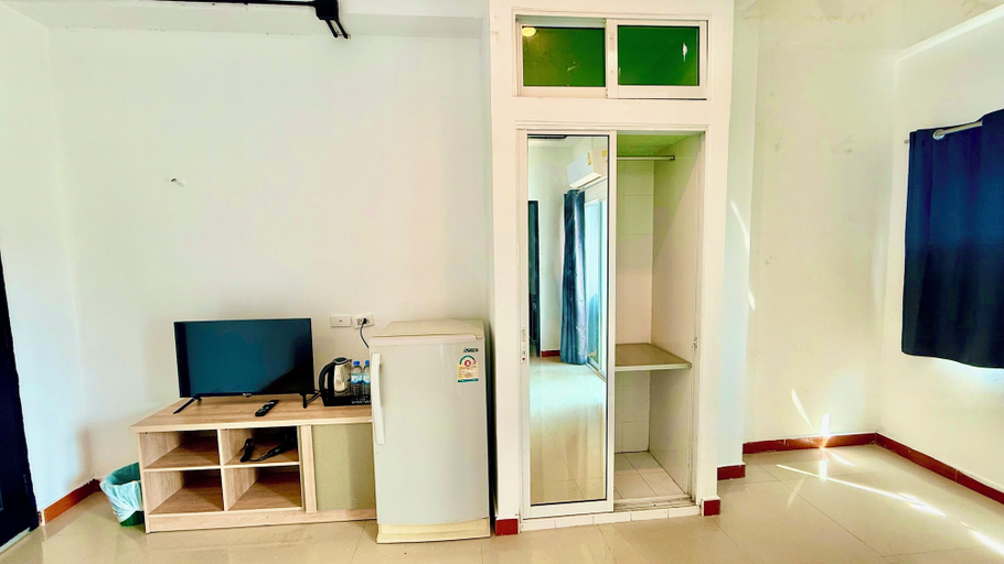 Room 5, Silver Oaks Guest House, Phuket Island