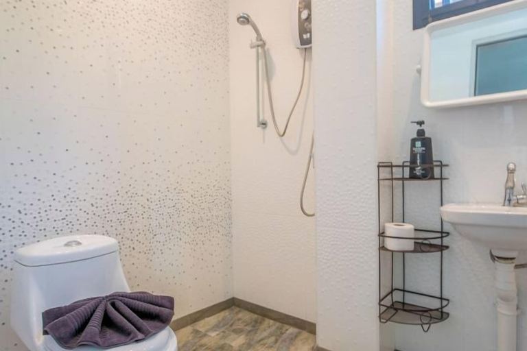 Bathroom 5, Penthouse Crystal Bay Apartments, Ko Samui