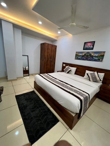 Room 4, Hotel RK palace near airport, Jaipur