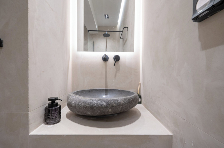 Bathroom 5, Glyfada Lux Olive Suites - Aura & Glow, Attica