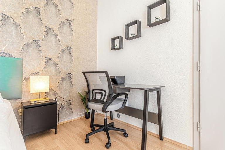 Room 5, Comfortable 2BR Near Prater Danube, Wien