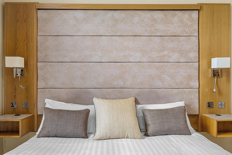 Bedroom 2, Invicta Hotel, Plymouth