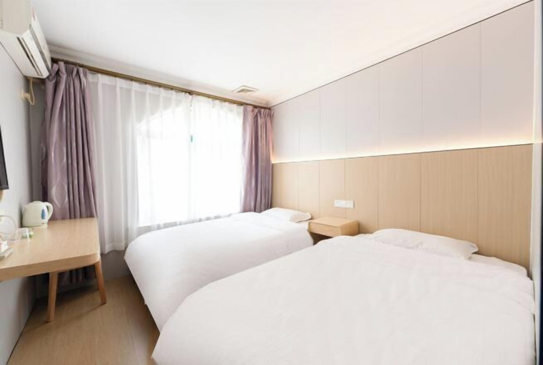 Bedroom 3, Ruihe Hostel, Shanghai